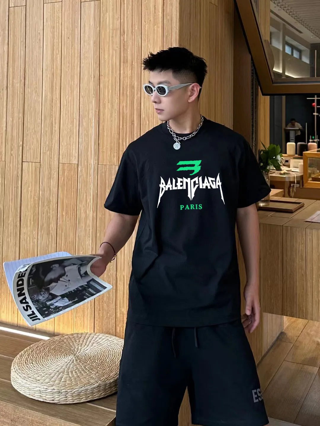 P80✨🔥 BALENCIAGA Paris lettering printed short-sleeved T-shirt, custom-woven and dyed 280g combed cotton heavyweight fabric, zero color difference in thread, perfect details, different from the current version on the market, welcome to compare, Same Style for men and women, must-sell in the picture above Color: White Black Size: 1 2 3 4